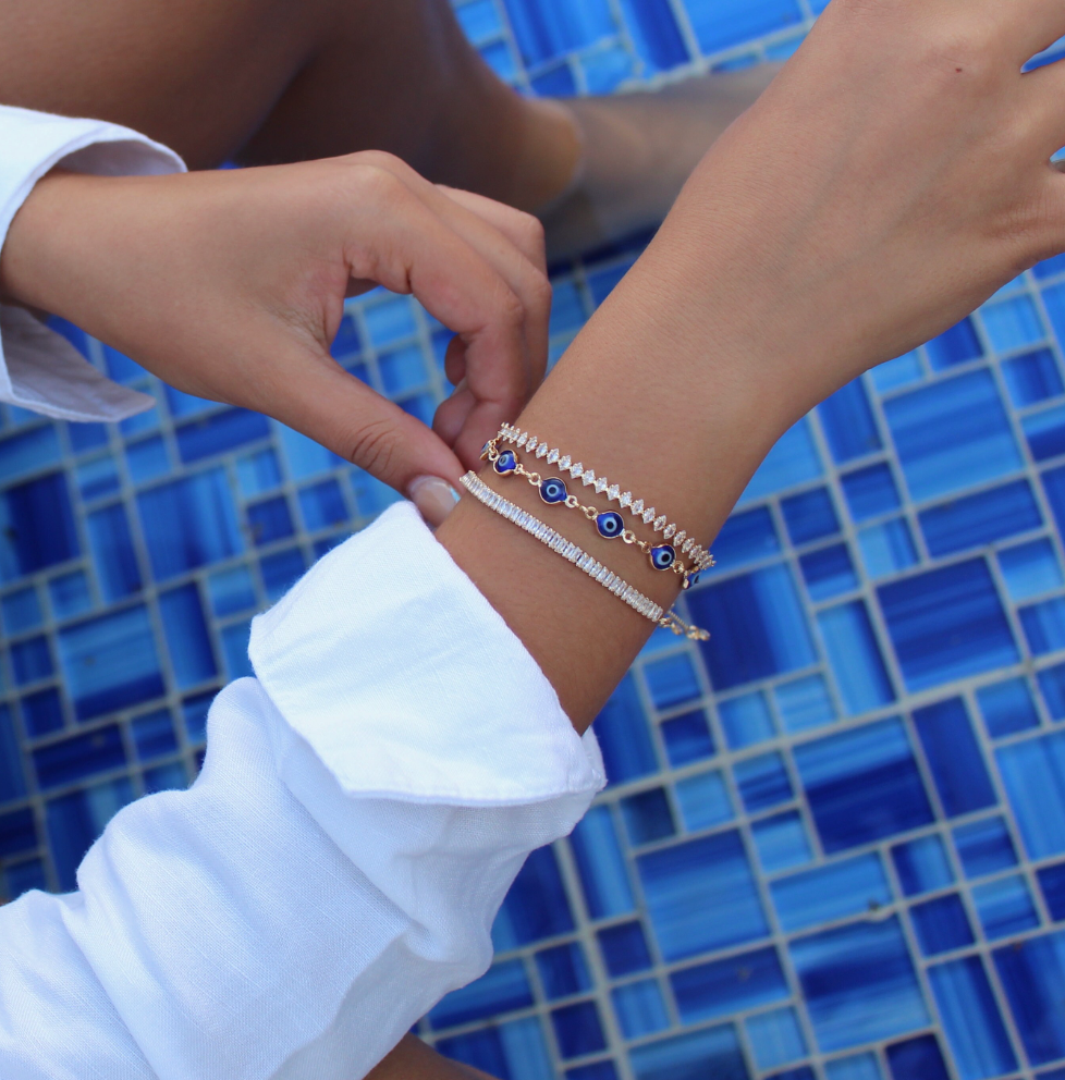 Protective Eye Bracelet Set